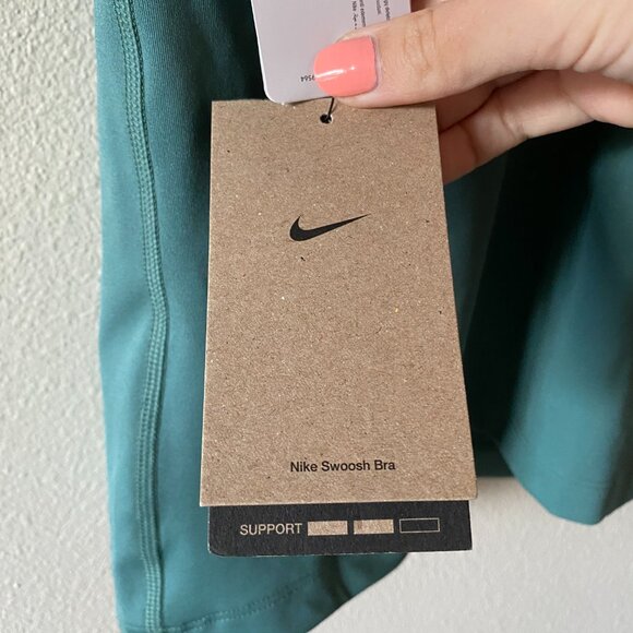 Nike Swoosh Tank - Picture 5 of 5
